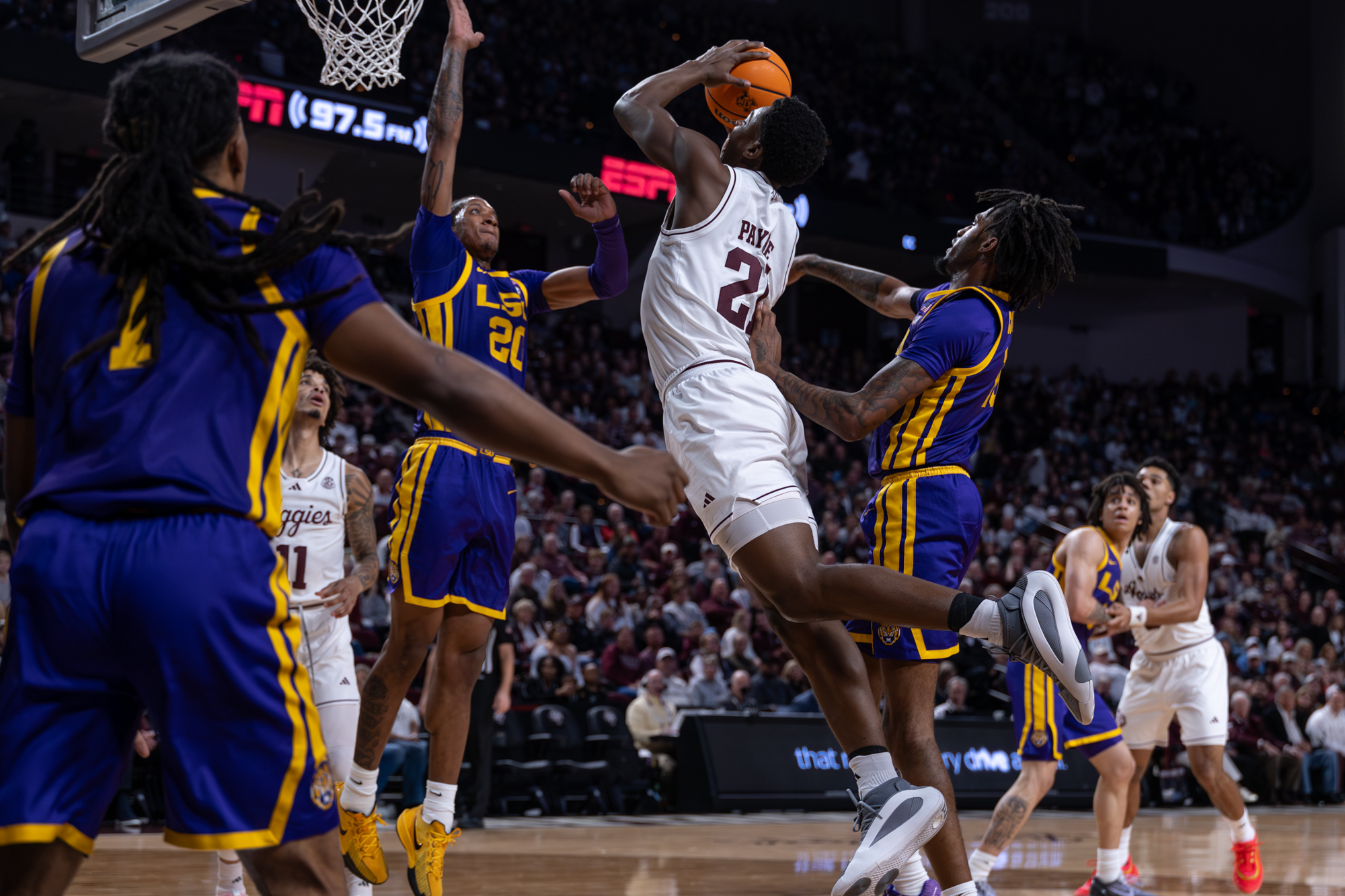 GALLERY: Men's Basketball vs. LSU