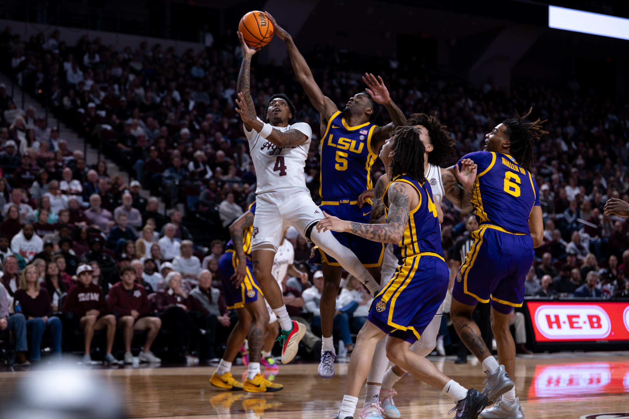 GALLERY: Men's Basketball vs. LSU