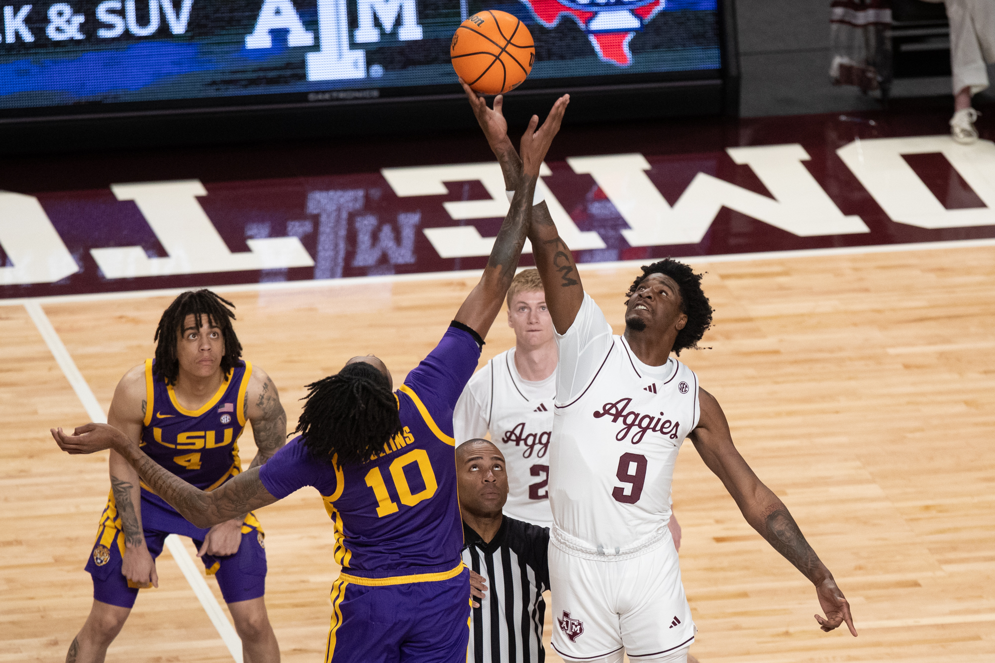 GALLERY: Men's Basketball vs. LSU