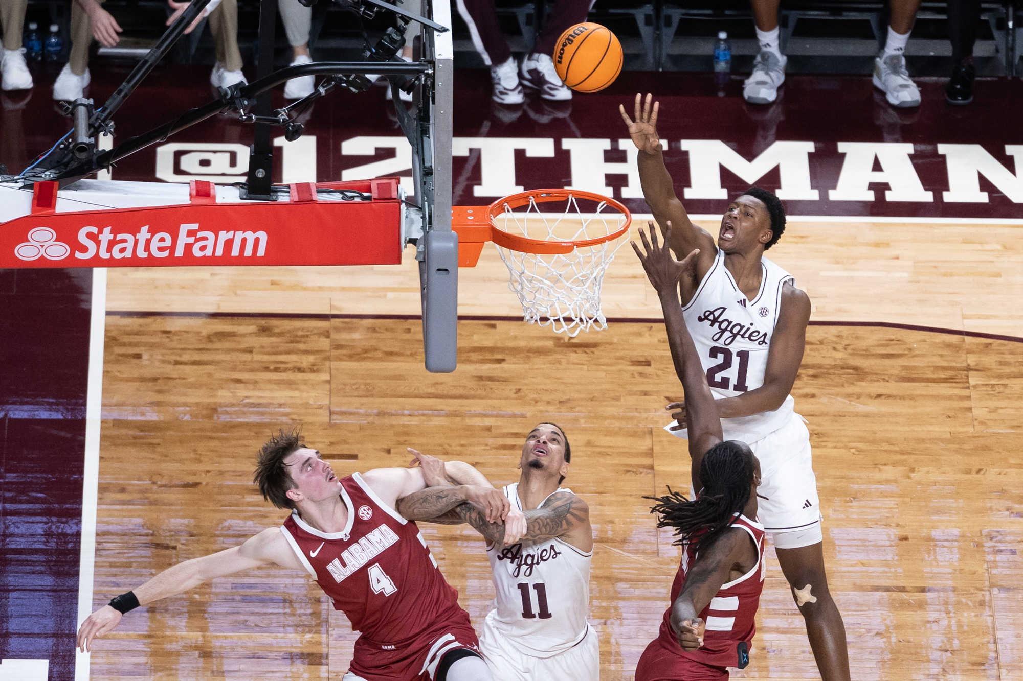 GALLERY: Men's Basketball vs. Alabama