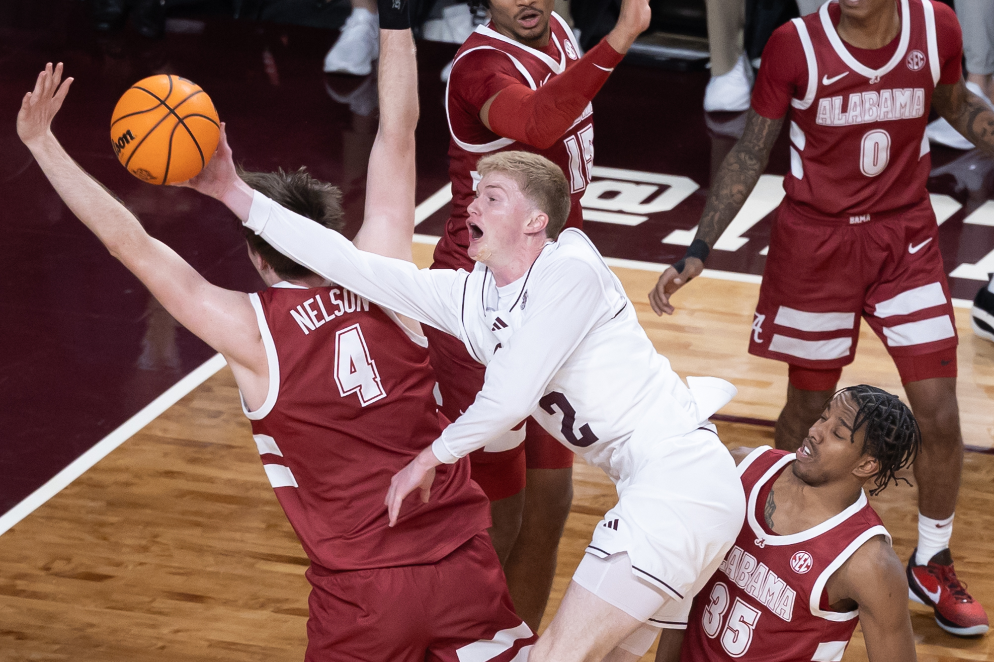 GALLERY: Men's Basketball vs. Alabama