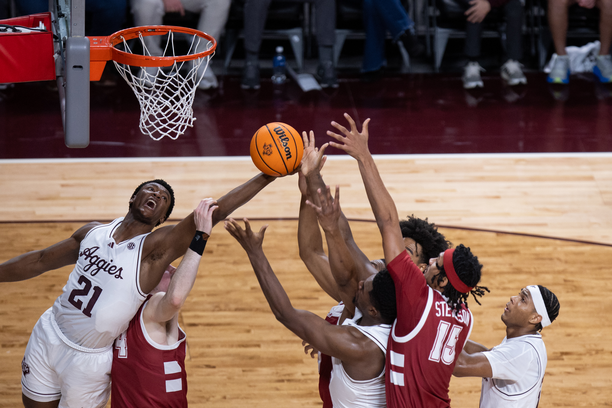 GALLERY: Men's Basketball vs. Alabama