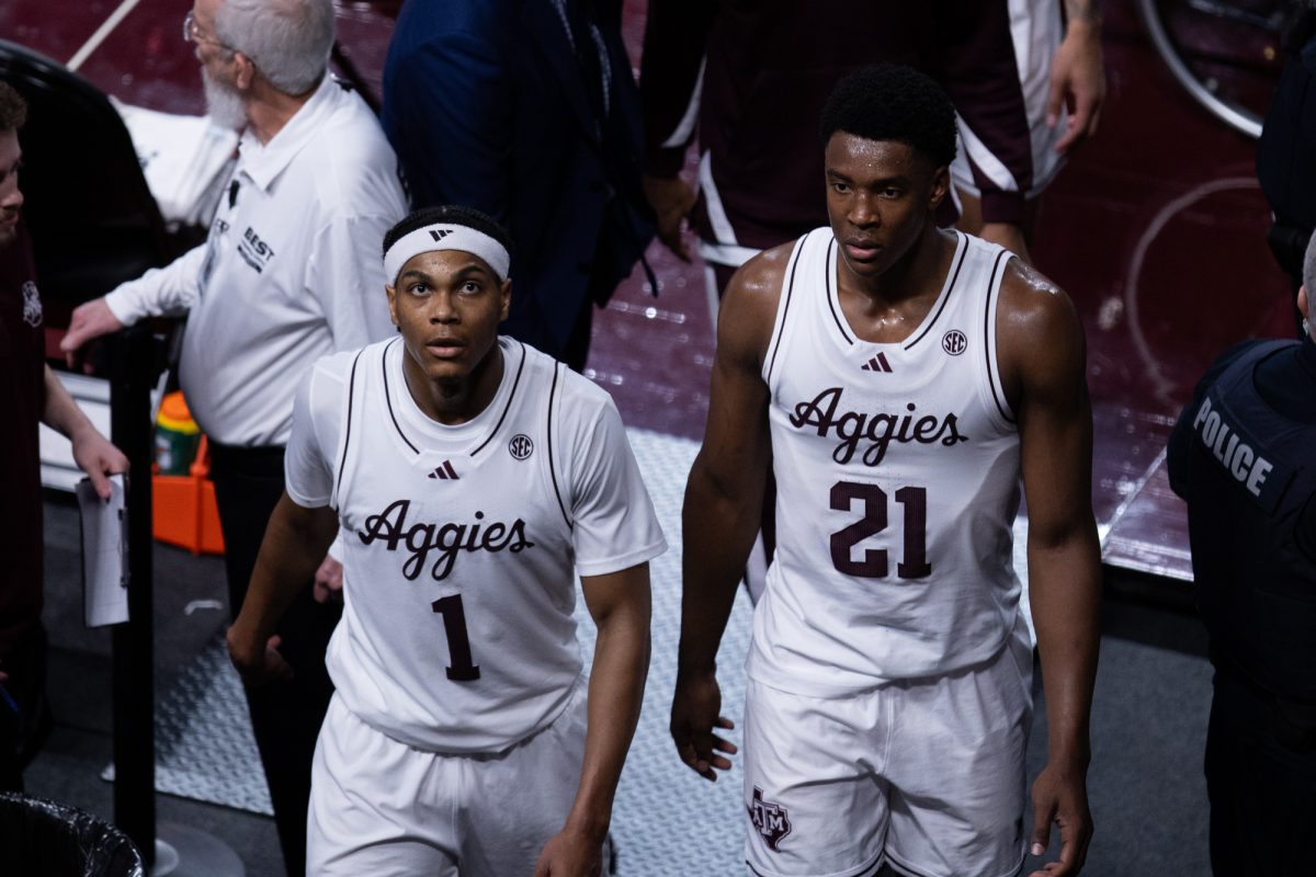 Texas A&amp;M guard Zhuric Phelps (1) and Texas A&amp;M forward Pharrel Payne (21) after the first half of Texas A&amp;M's game against Alabama at Reed Arena on Saturday, Jan. 11, 2025. (Adriano Espinosa/The Battalion)