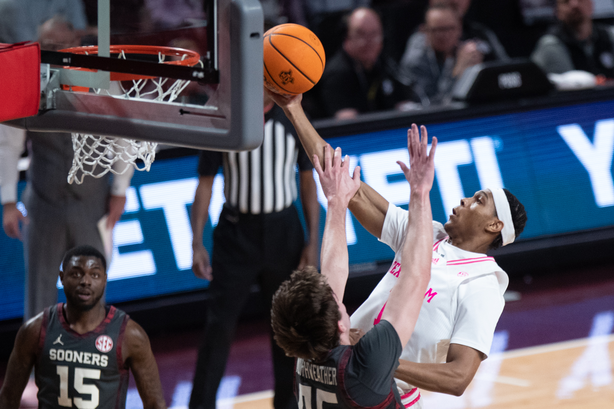 GALLERY: Men's Basketball vs. Oklahoma