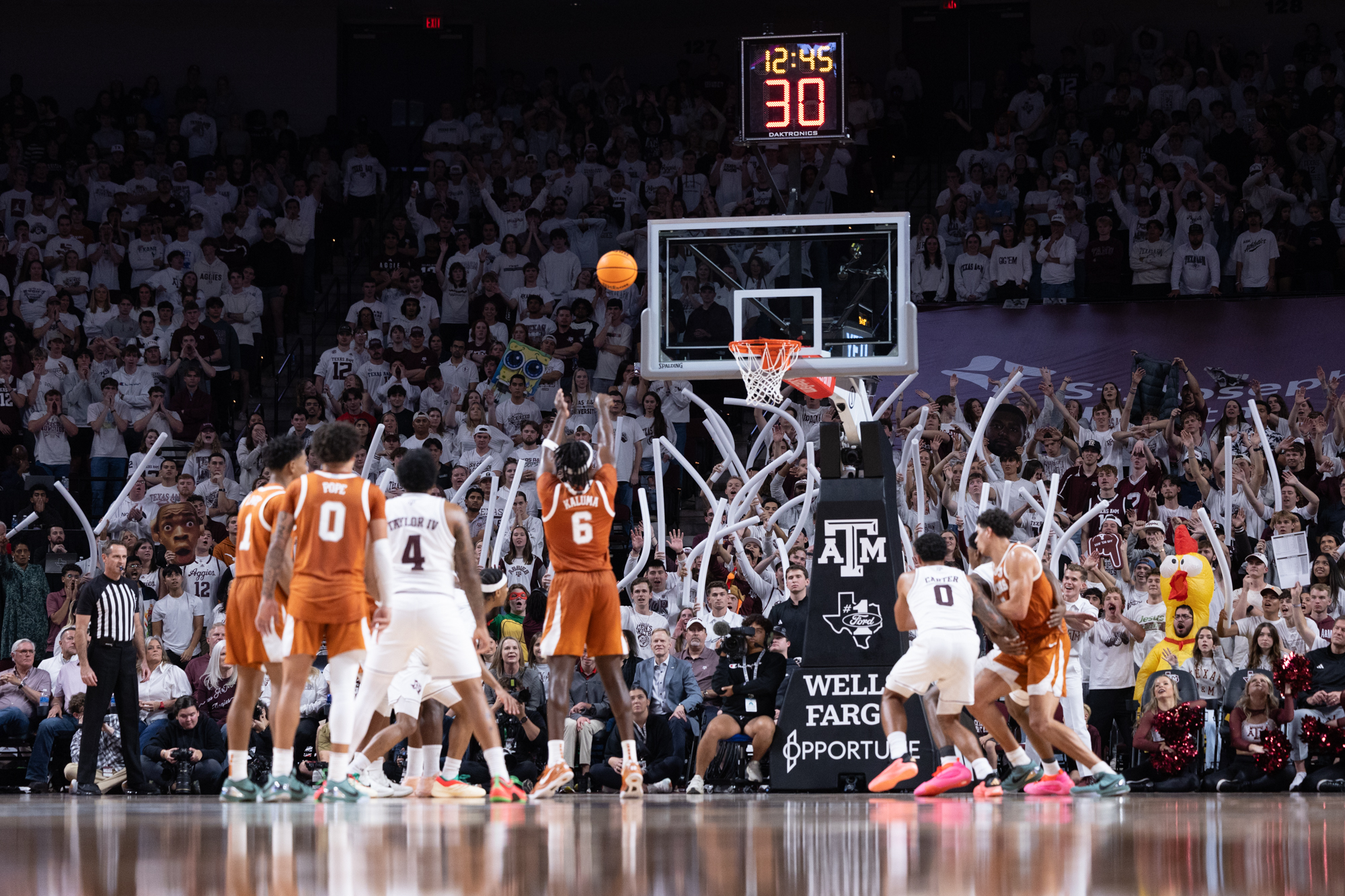 GALLERY: Basketball vs. Texas