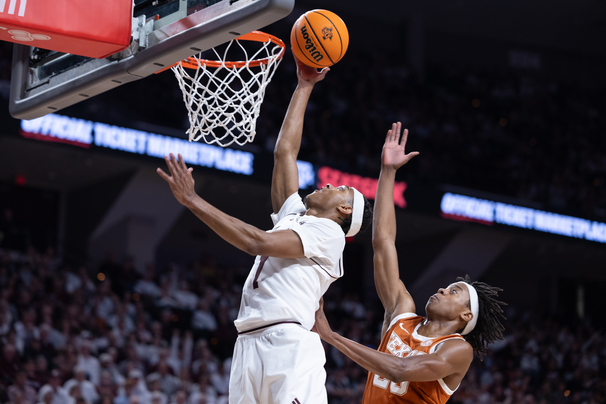 GALLERY: Basketball vs. Texas