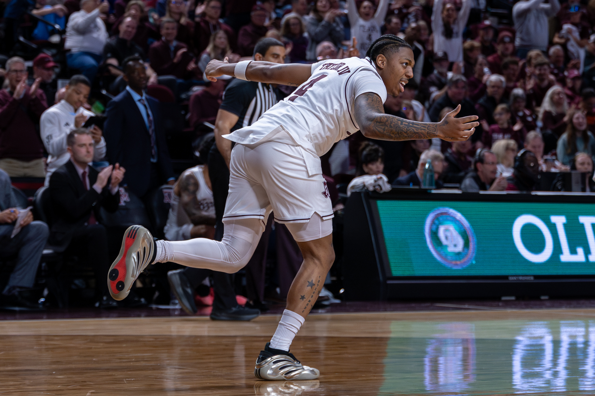 GALLERY: Men's Basketball vs. Georgia