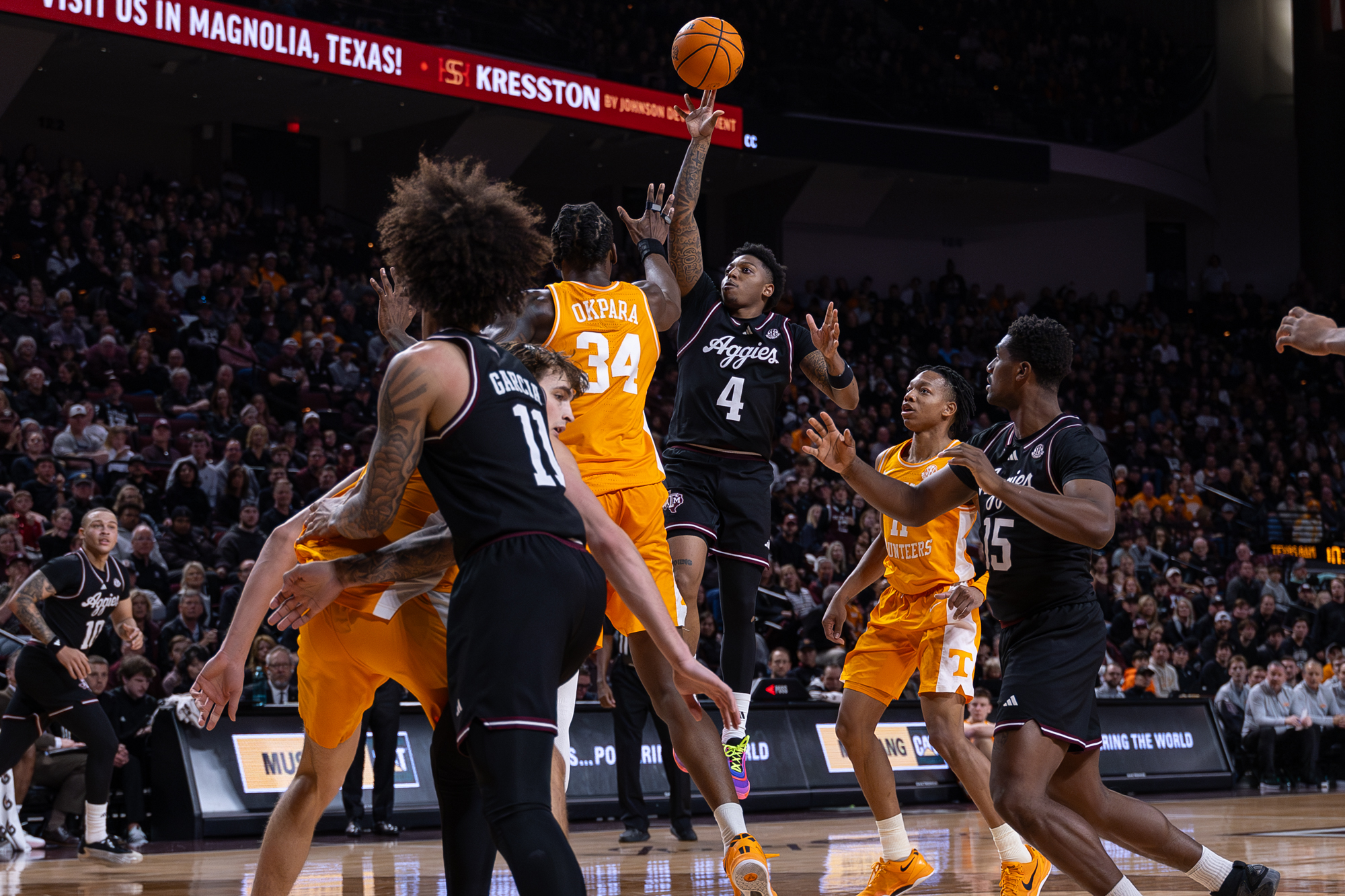 GALLERY: Men's Basketball vs. Tennessee