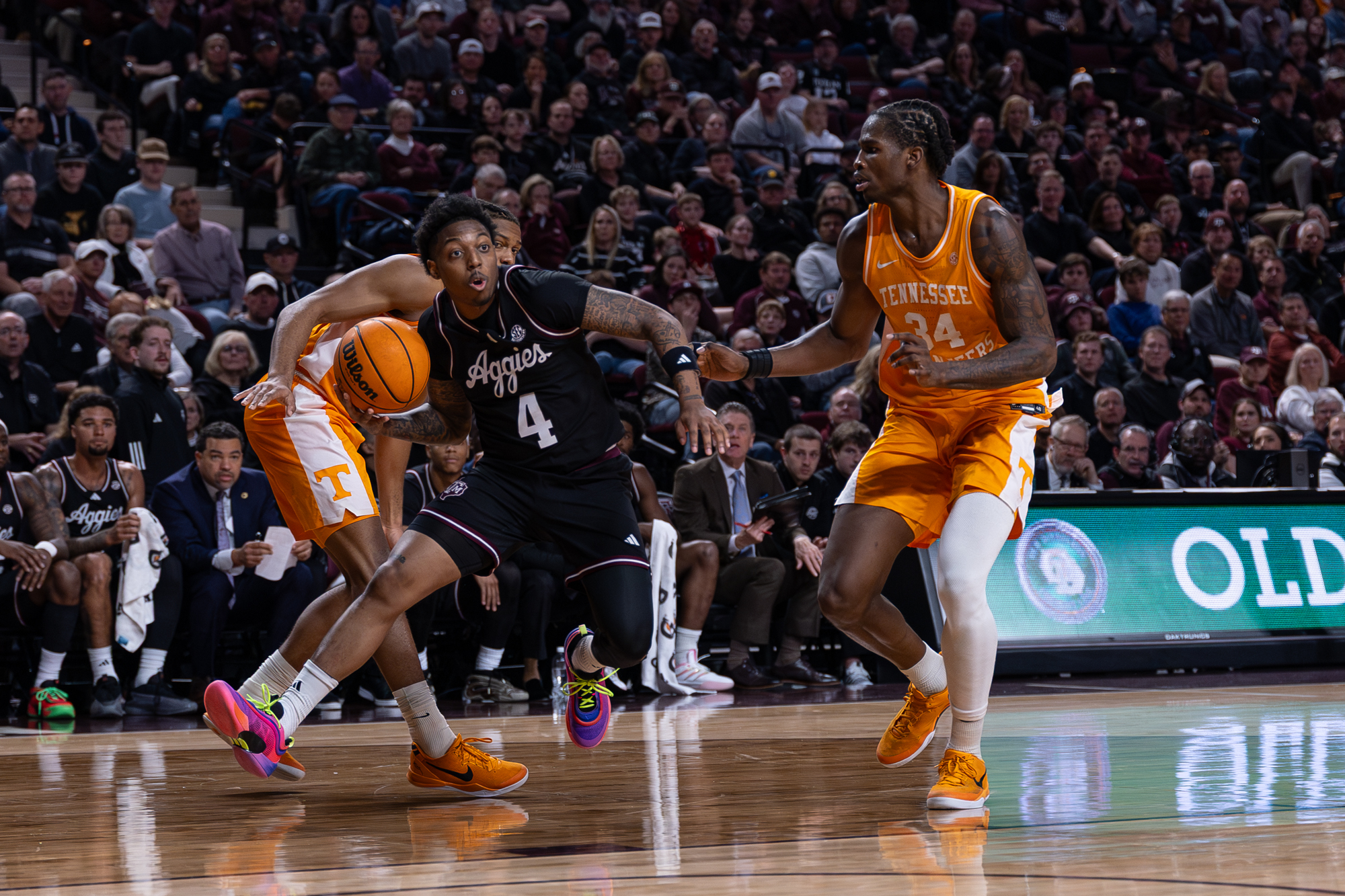 GALLERY: Men's Basketball vs. Tennessee