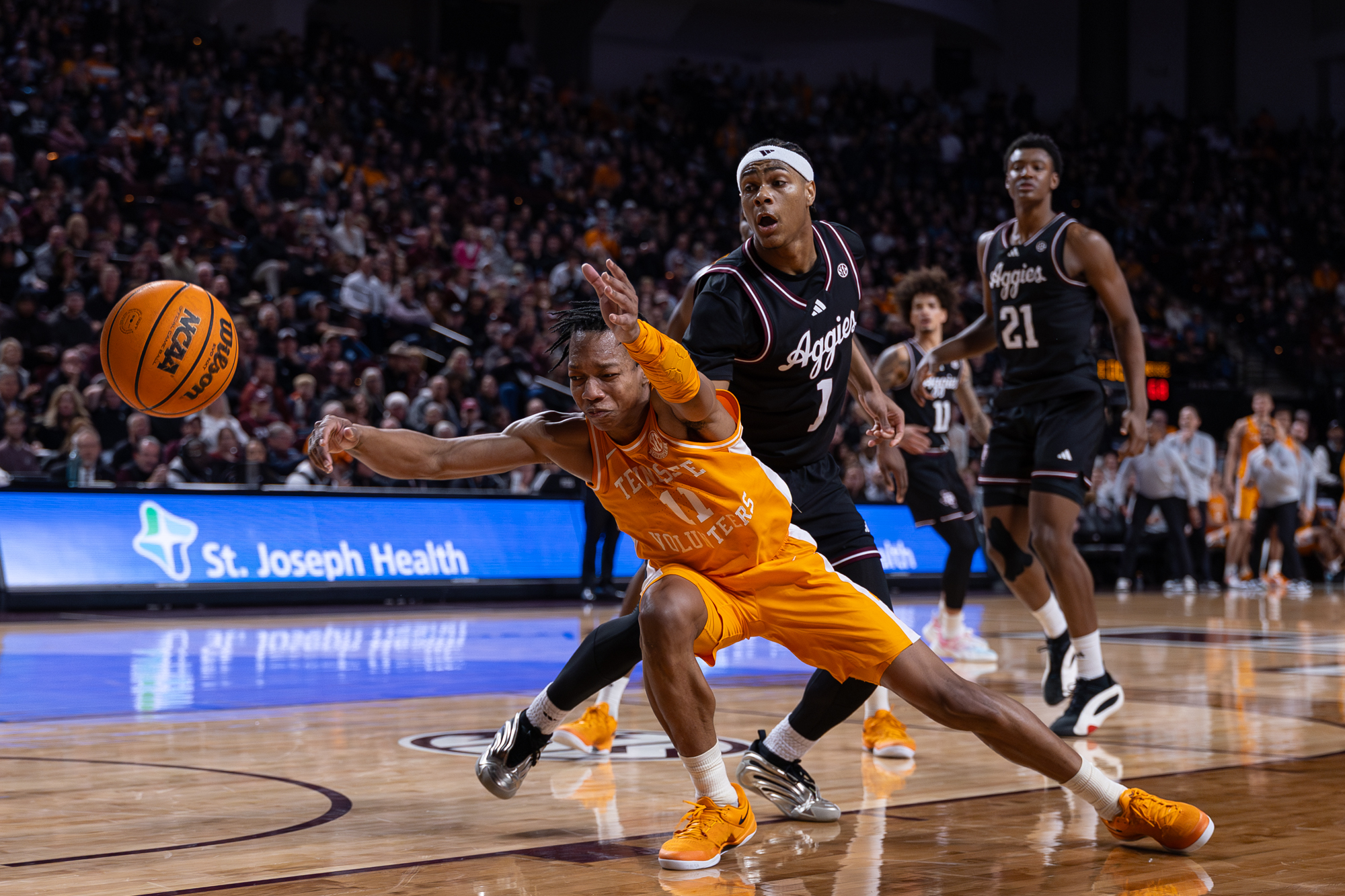 GALLERY: Men's Basketball vs. Tennessee