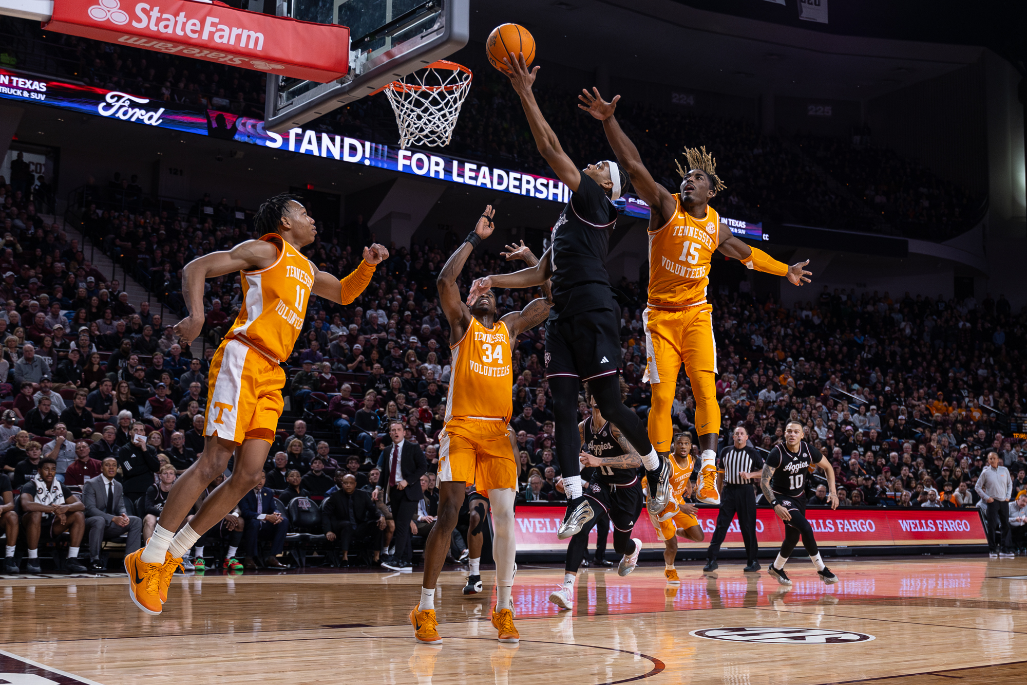 GALLERY: Men's Basketball vs. Tennessee