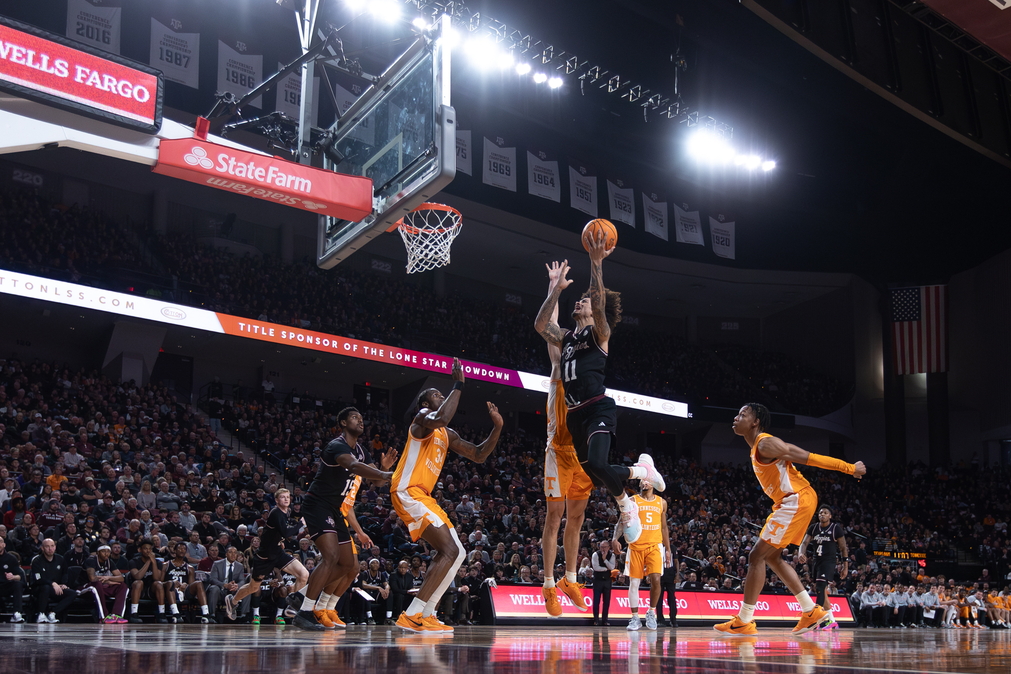 GALLERY: Men's Basketball vs. Tennessee