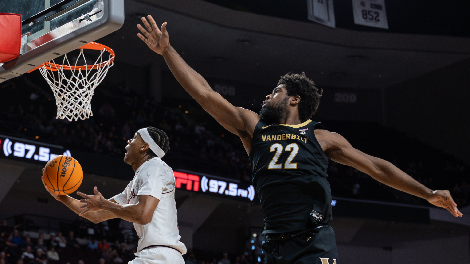 GALLERY: Men's Basketball vs. Vanderbilt