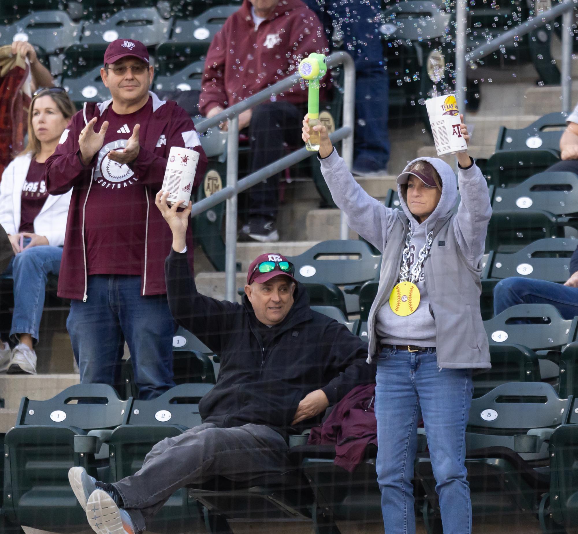 GALLERY: Softball vs. Texas State