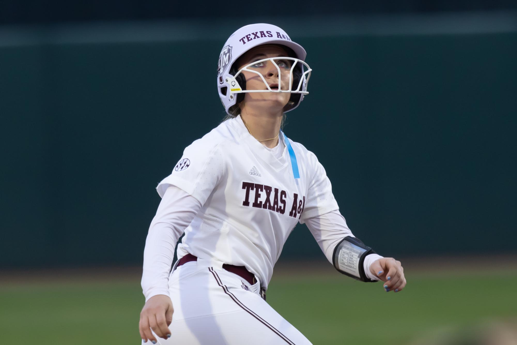 GALLERY: Softball vs. Texas State