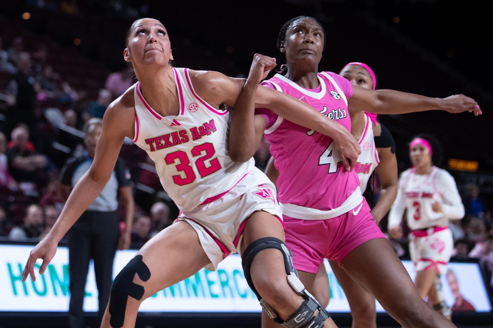 GALLERY: Women's Basketball vs. Missouri