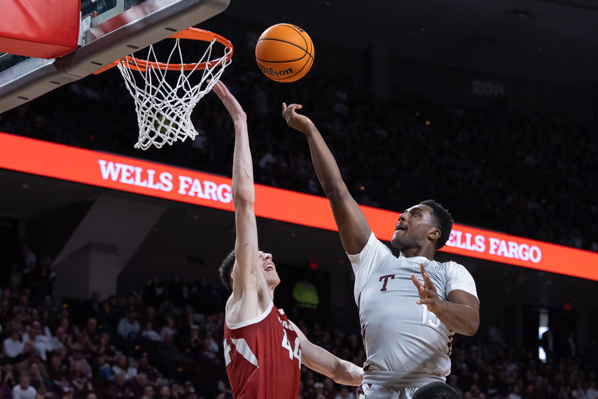 GALLERY: Men's Basketball vs. Arkansas