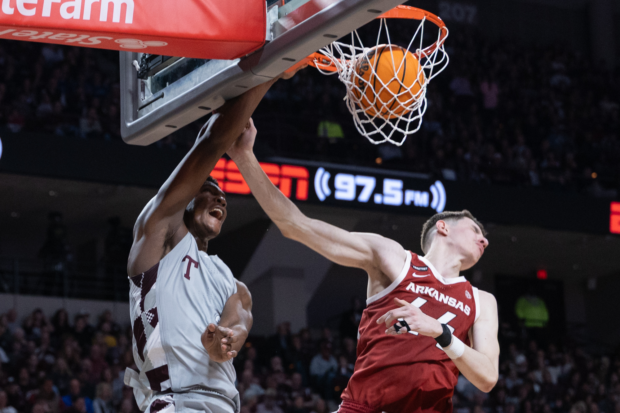 GALLERY: Men's Basketball vs. Arkansas