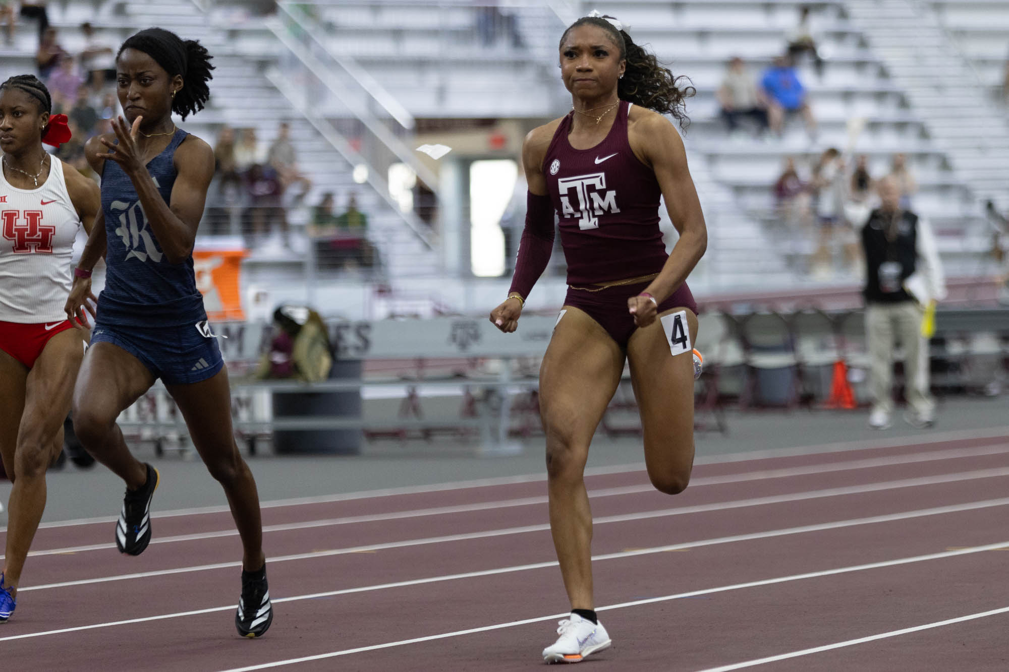 GALLERY: Indoor Track & Field Charlie Thomas Invitational