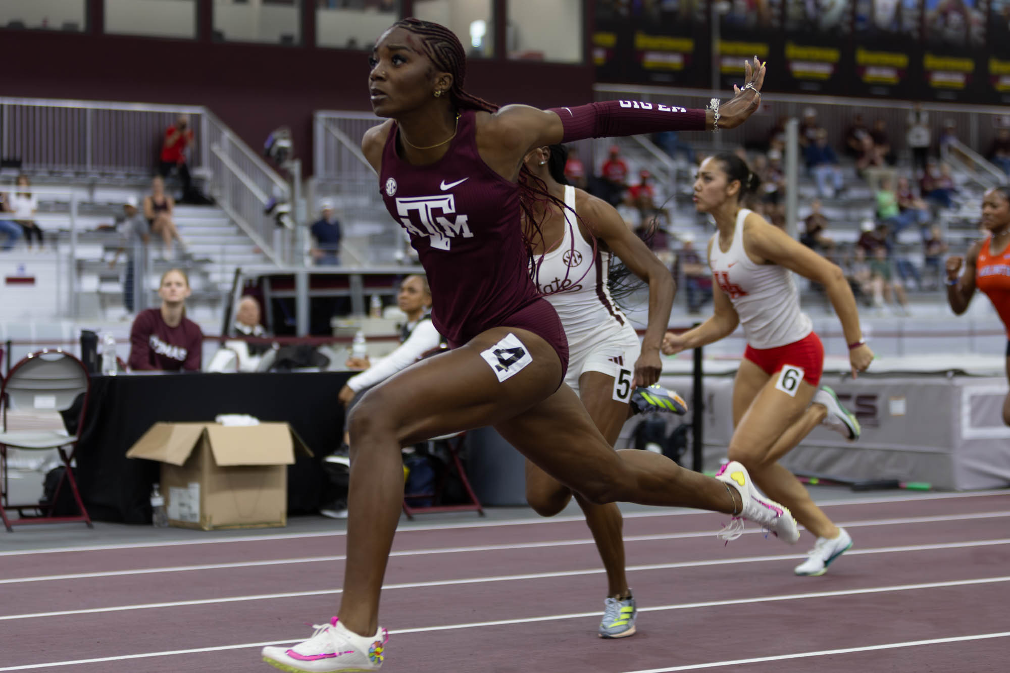 GALLERY: Indoor Track & Field Charlie Thomas Invitational