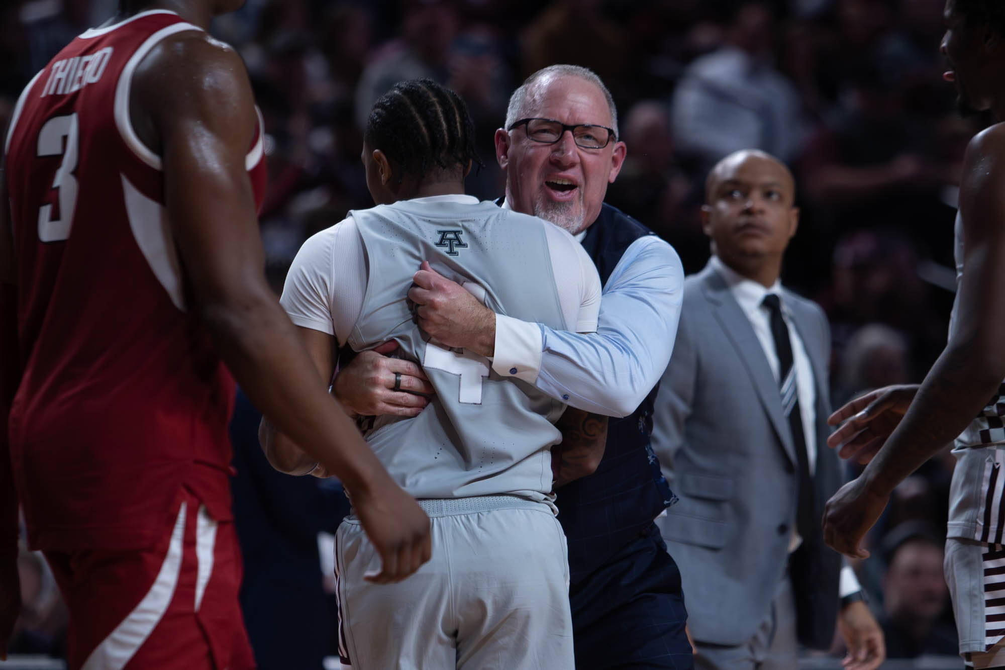 GALLERY: Men's Basketball vs. Arkansas