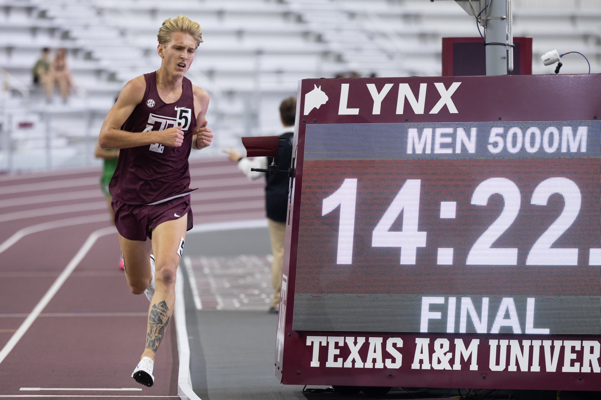 GALLERY: Indoor Track & Field Charlie Thomas Invitational