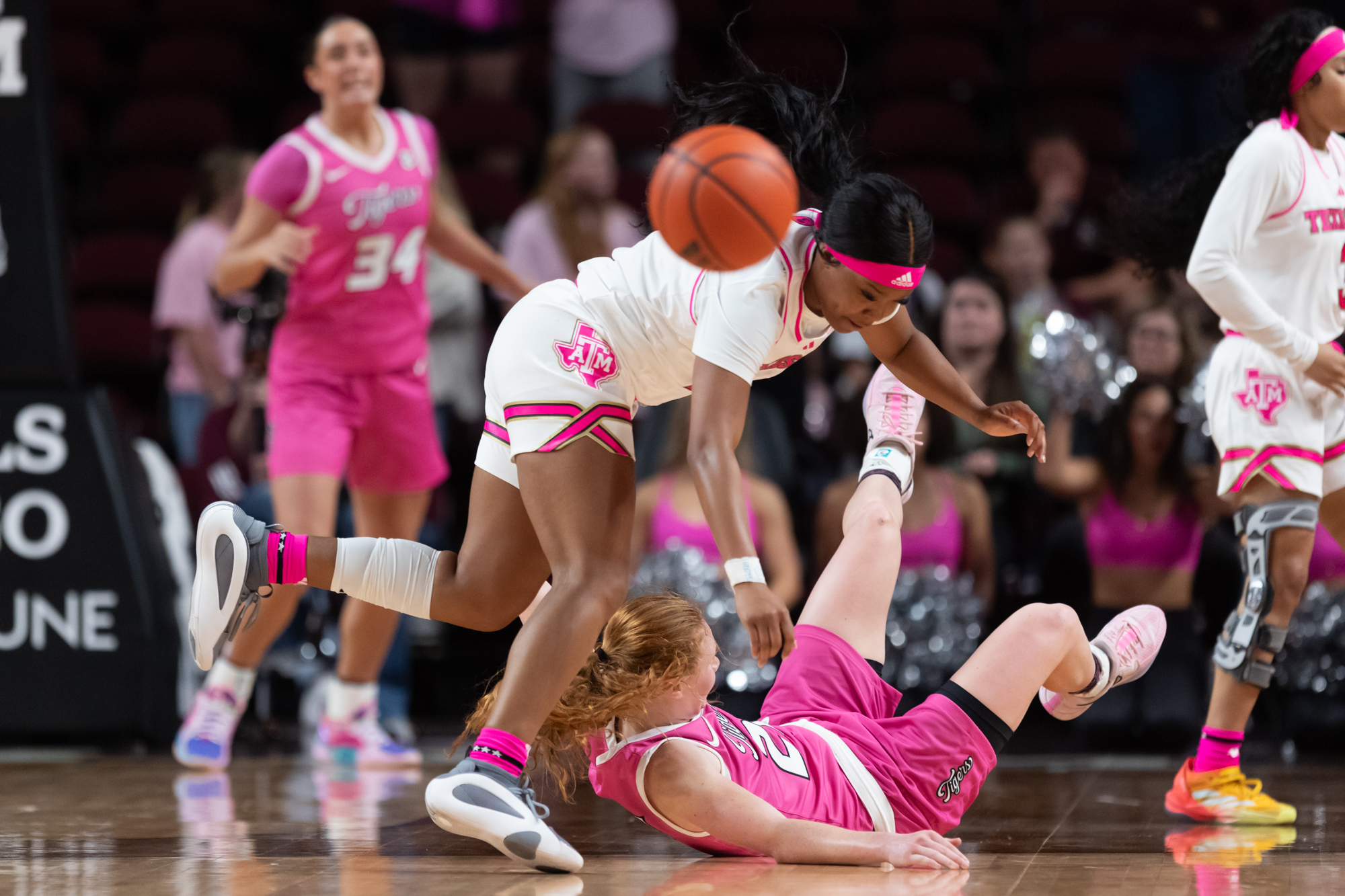 GALLERY: Women's Basketball vs. Missouri