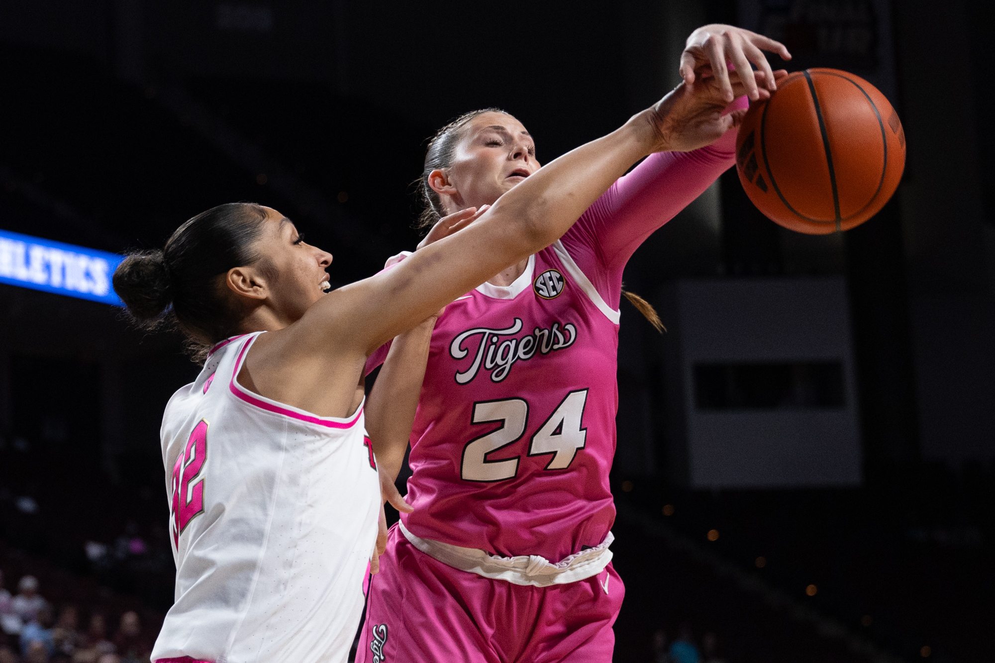 GALLERY: Women's Basketball vs. Missouri