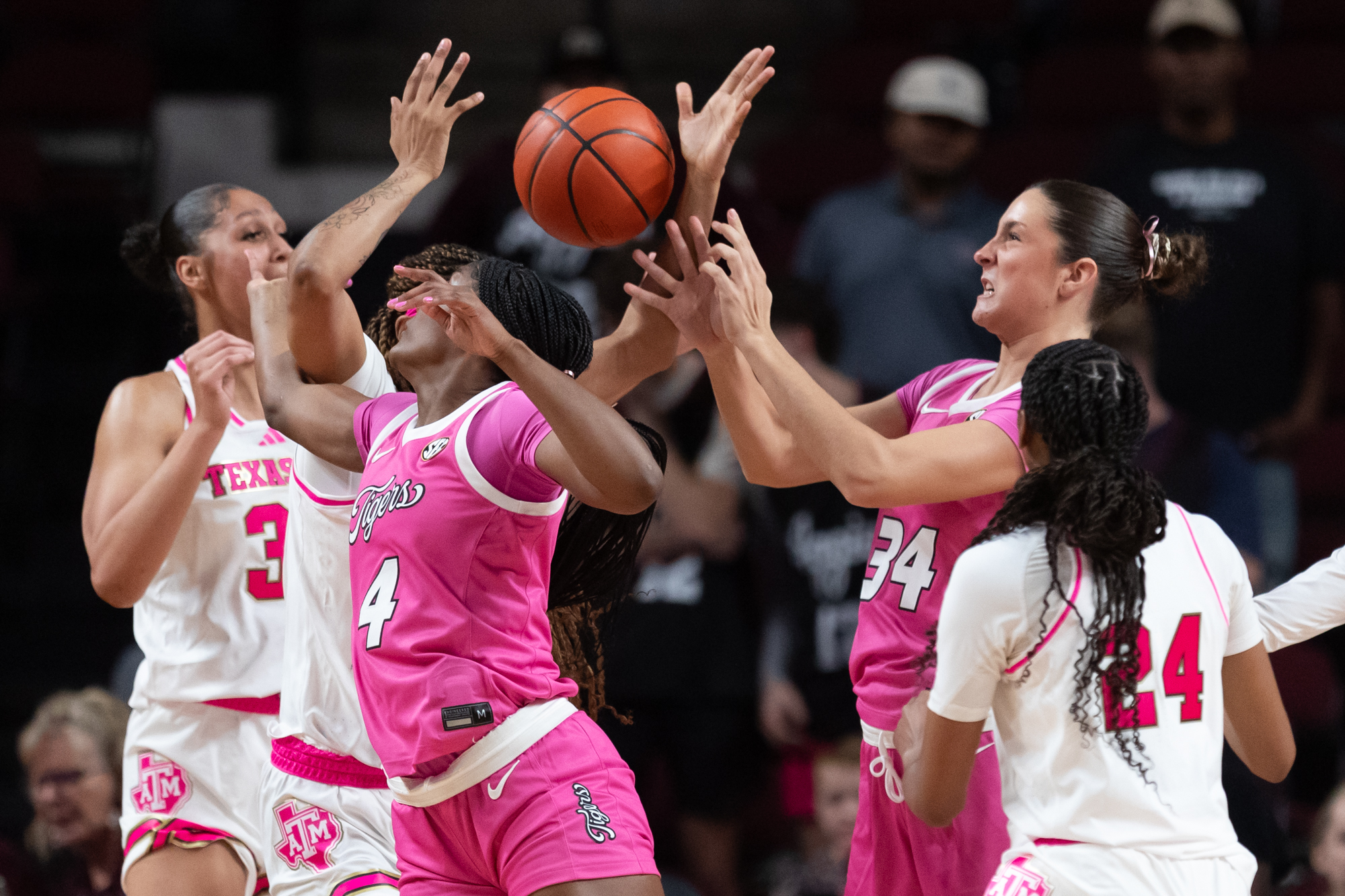 GALLERY: Women's Basketball vs. Missouri