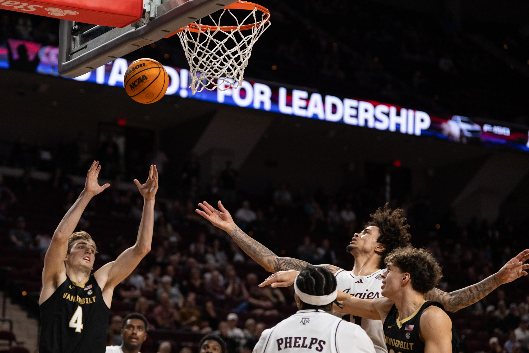 GALLERY: Men's Basketball vs. Vanderbilt