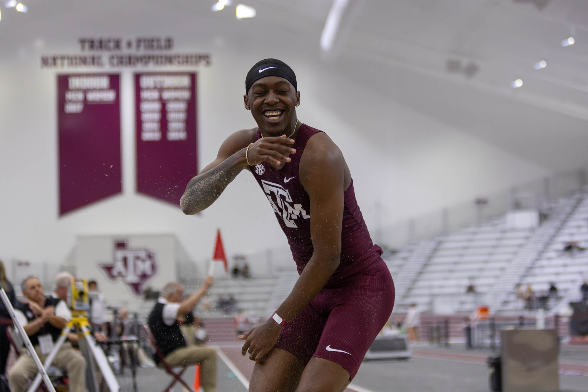 GALLERY: Indoor Track & Field Charlie Thomas Invitational