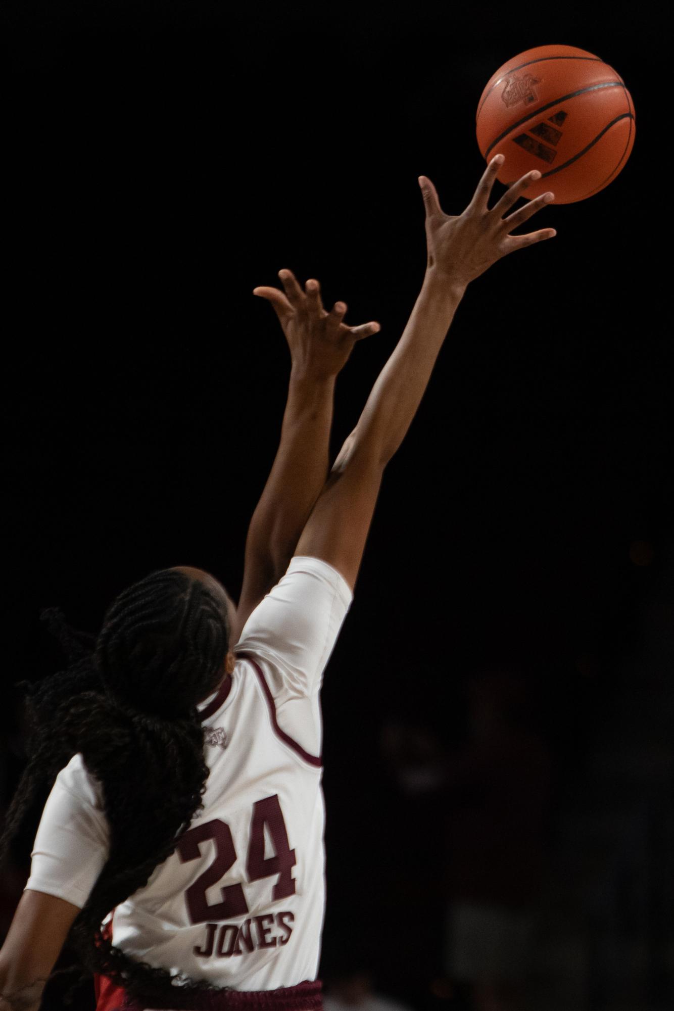 GALLERY: Women's Basketball vs. Arkansas