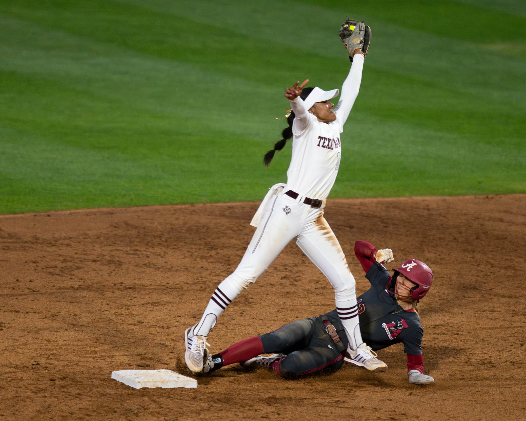 GALLERY: Softball vs. Alabama