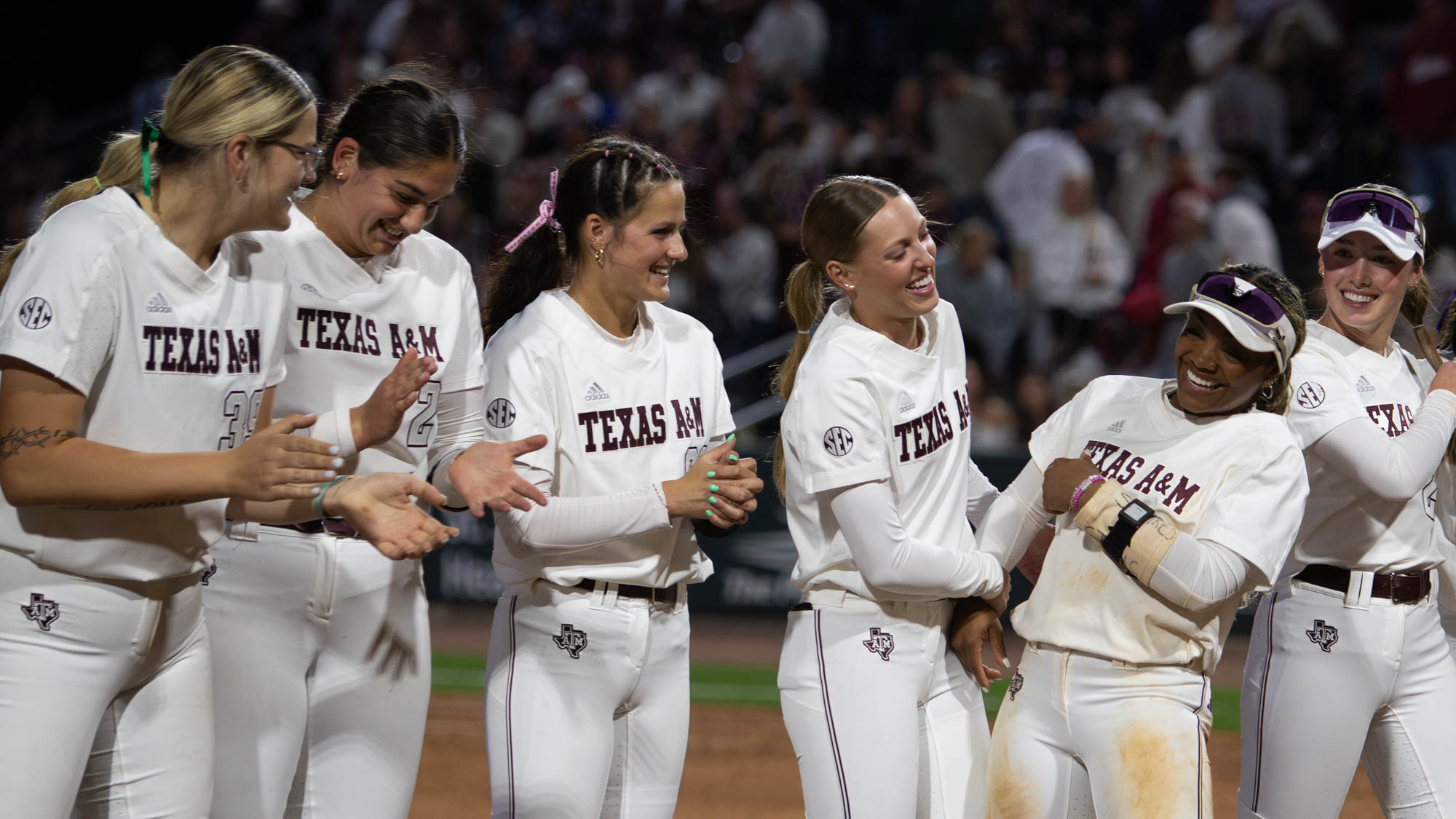 GALLERY: Softball vs. Alabama