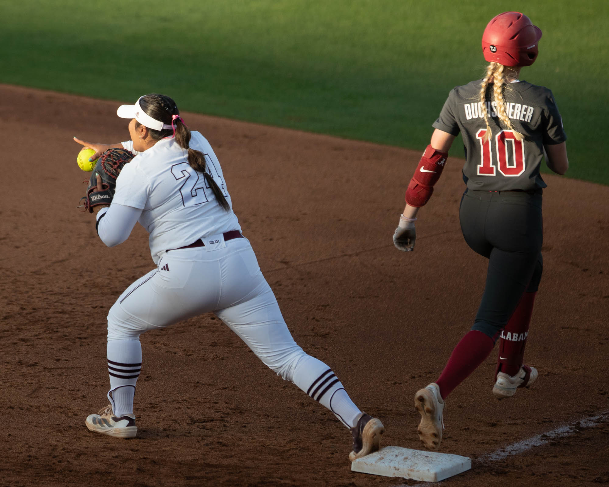 GALLERY: Softball vs. Alabama