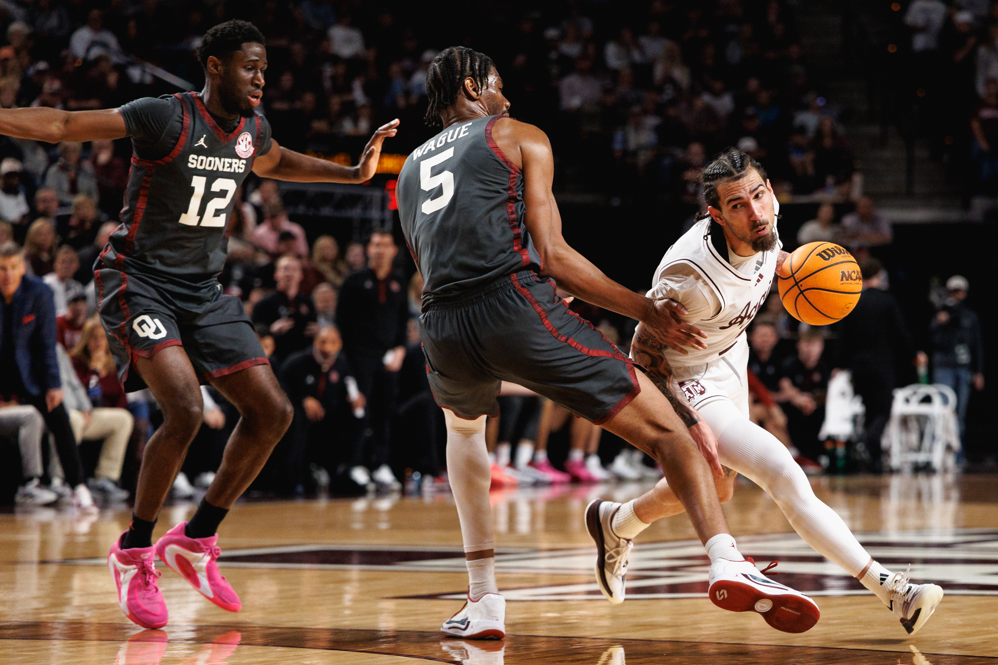 GALLERY: Basketball vs. Oklahoma