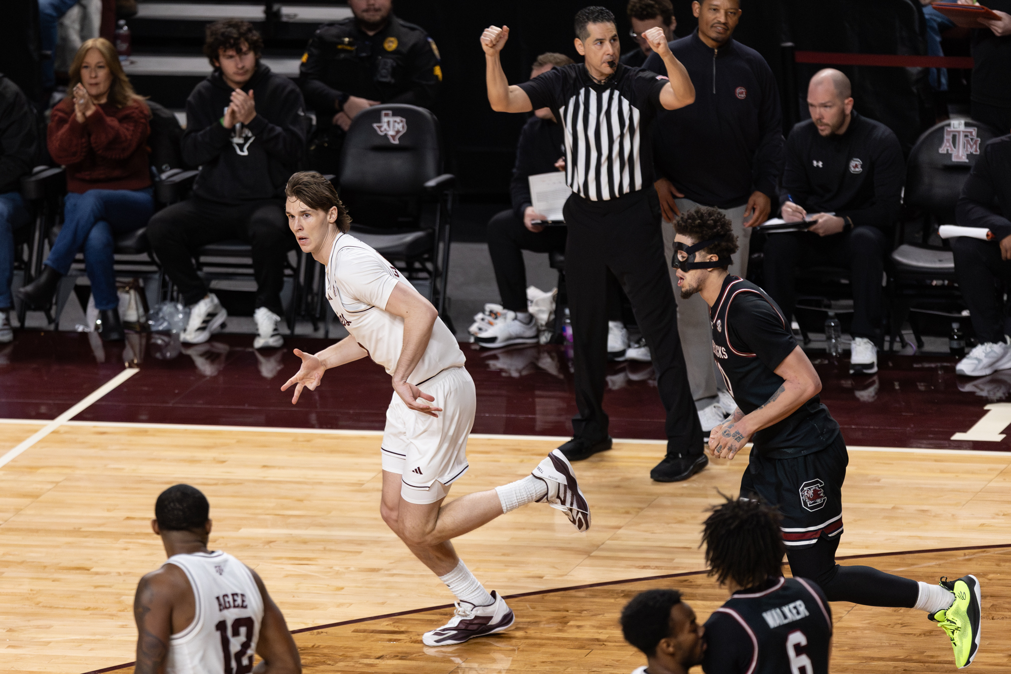 GALLERY: Men's Basketball vs. South Carolina
