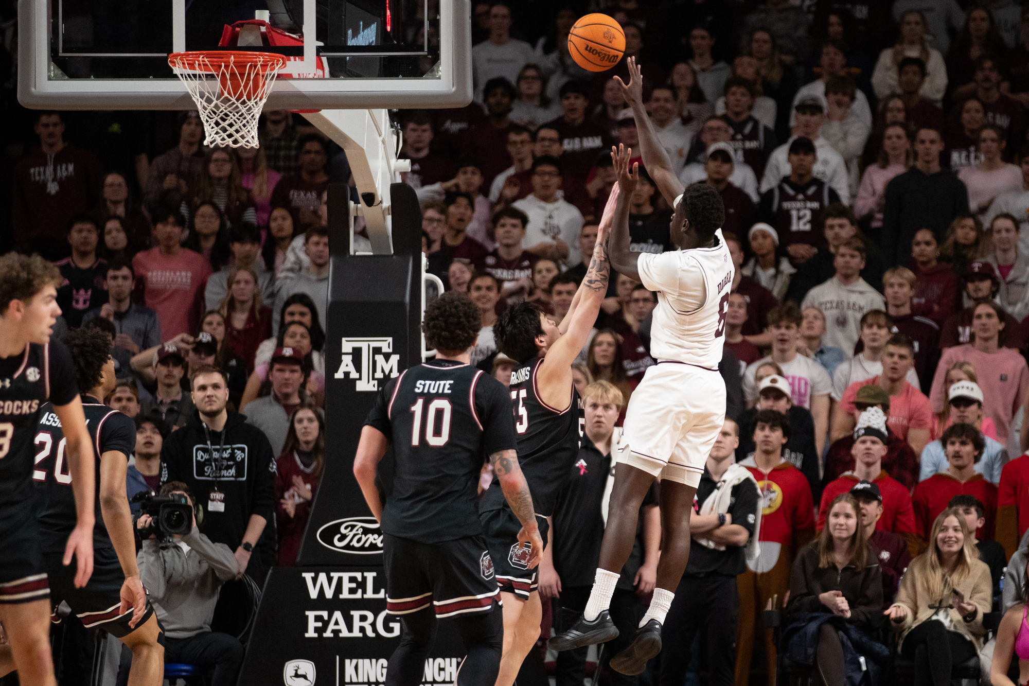 GALLERY: Men's Basketball vs. South Carolina