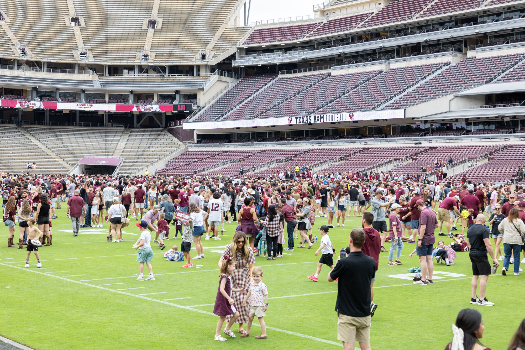 GALLERY: Texas A&M 2026 Maroon & White Football Game