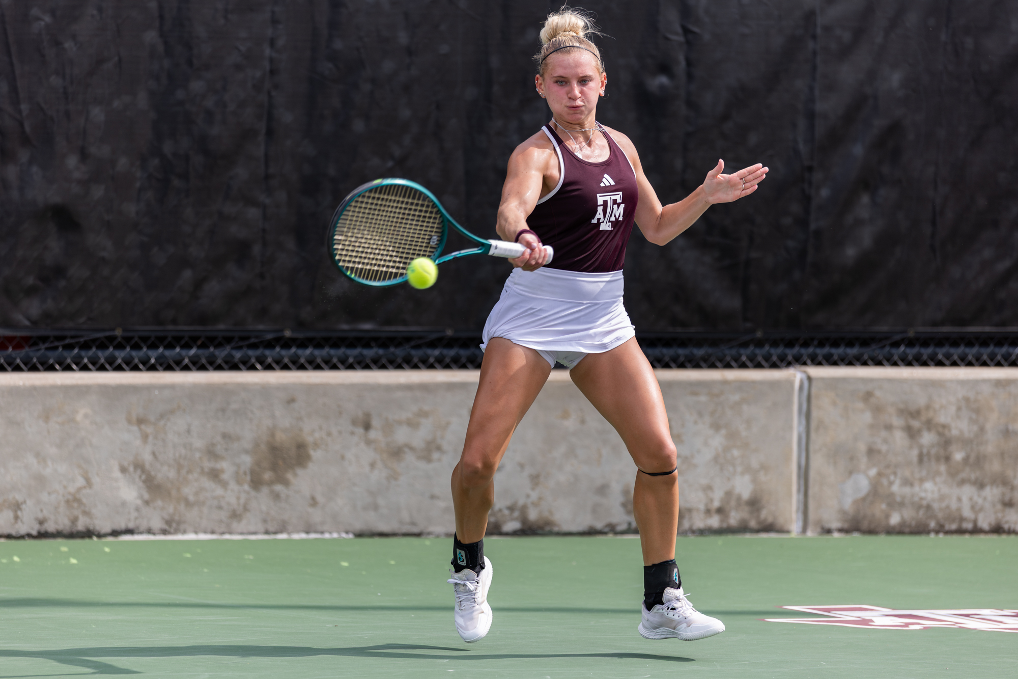 GALLERY: Women's Tennis vs. USC in the NCAA Super Regional Championship