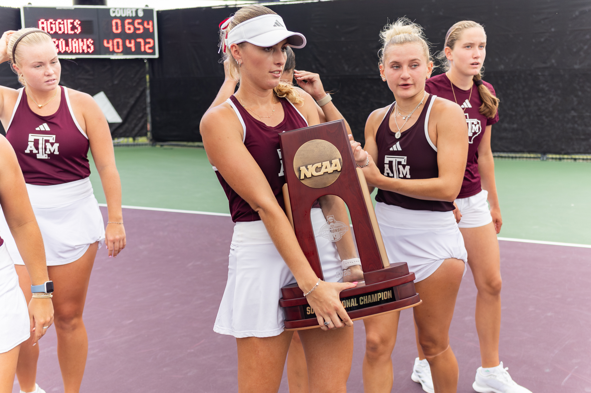 GALLERY: Women's Tennis vs. USC in the NCAA Super Regional Championship